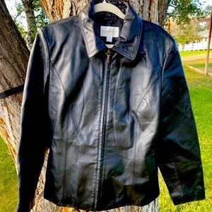 Worthington Women’s Leather Jacket. Size Large.